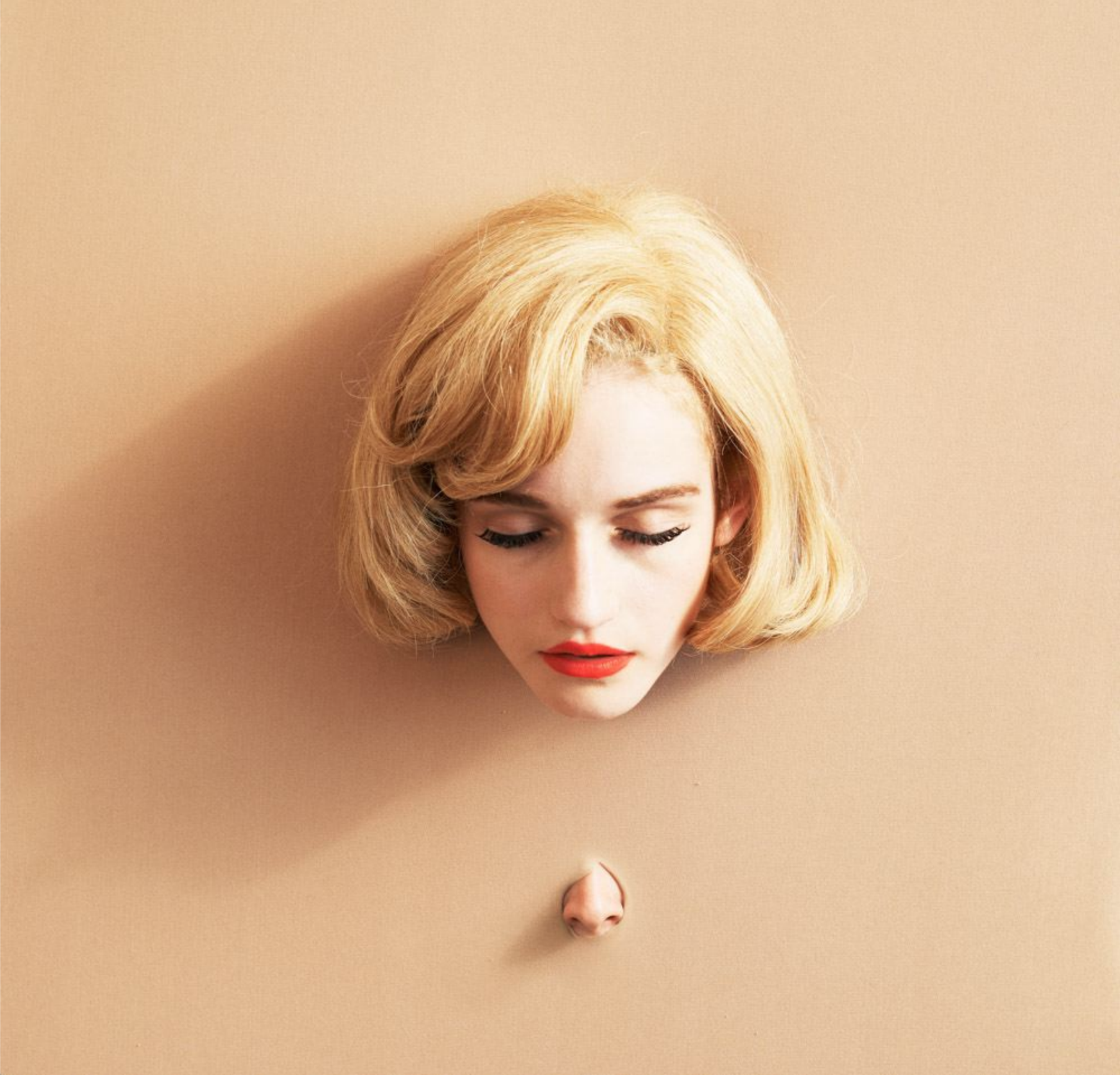 Alex Prager, Untitled (Parts 1), 2014. Archival pigment print, 48 x 50 in. (121.9 x 127 cm). Courtesy of Alex Prager Studio and Lehmann Maupin, New York, Hong Kong, Seoul, and London. © Alex Prager.